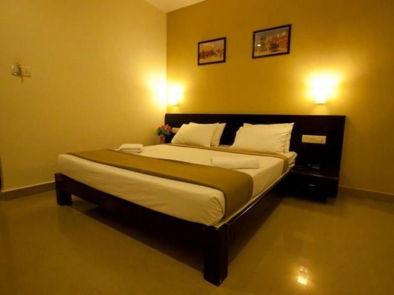 Hotel Rajmahal